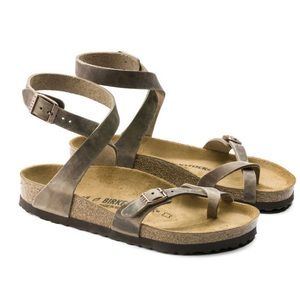 ✨NEW — Yara Sandals— Birkenstocks✨